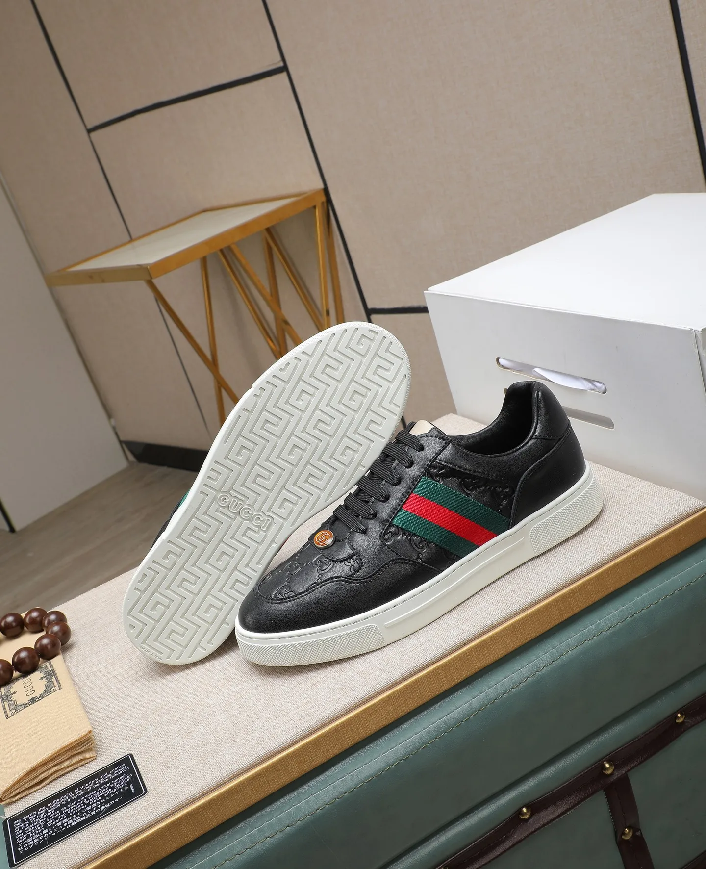 Men's men's shoes 💰440 GUCCI🔍🔍The latest model is on sale at the same time at the counter. Original calfskin imported from Italy, genuine leather lining, (high-end, noble, and classy) with exquisite workmanship. Sole: Original sole provided by the original factory, ⚠Exclusive double-layer movable molded sole super comfortable⚠, real shot 🎬The real thing is better🔍🔍"High quality·Follow the order" Code number 38-44